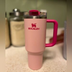 Pink Flamingo 40oz Stanley
